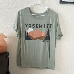 Women’s Graphic Tee